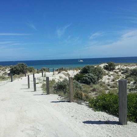Acushla Accommodation Esplanade Living Self Check-In Self Check-Out West Beach Eksteriør bilde
