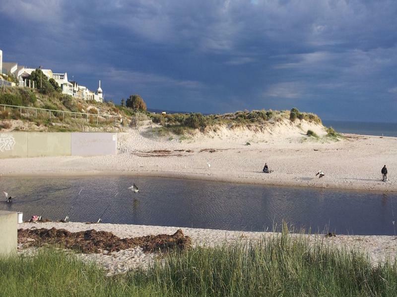 Acushla Accommodation Esplanade Living Self Check-In Self Check-Out West Beach Eksteriør bilde