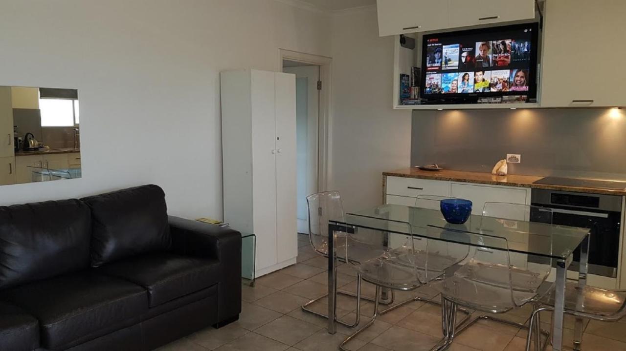 Acushla Accommodation Esplanade Living Self Check-In Self Check-Out West Beach Eksteriør bilde